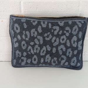 Chico's Clutch